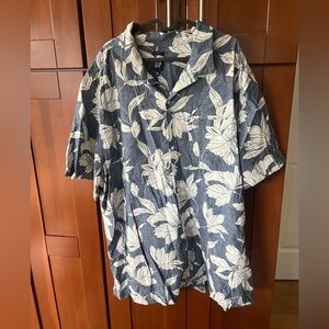 Buy 2 get 1 FREE! GAP Hawaiian short sleeved shirt